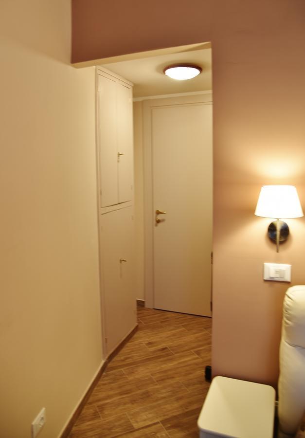 Fabio Guest House Deluxe Rome Exterior photo